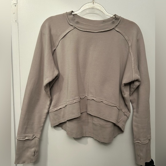 FairTrade Soft Cream Sherpa Long-sleeve Jersey Crop Top - Picture 9 of 12